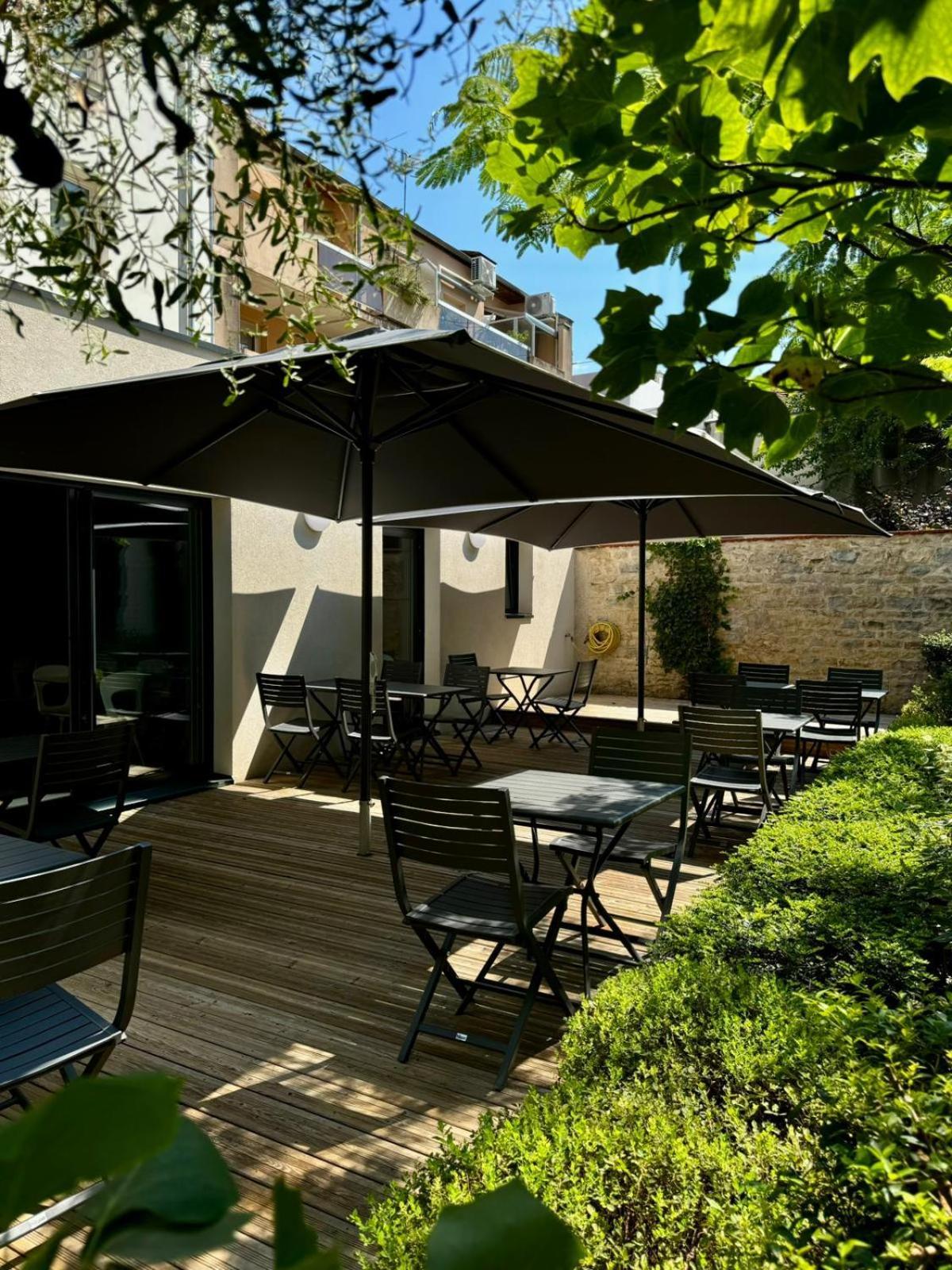 Des Halles Hotel