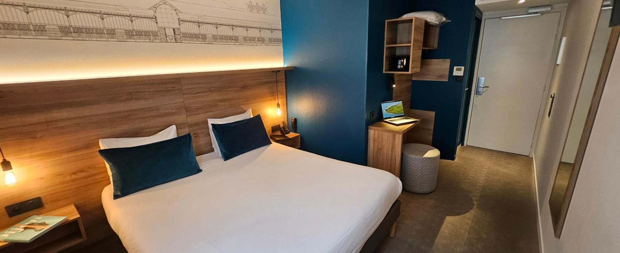 Des Halles Hotel